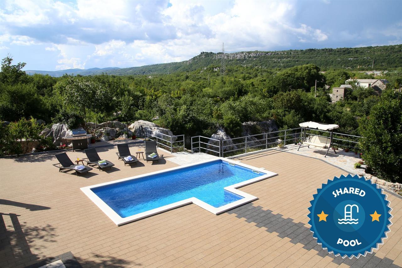 Вилла House Ante Grabovac  Экстерьер фото