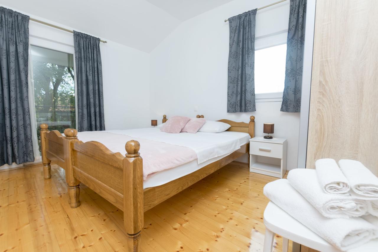 Вилла House Ante Grabovac  Экстерьер фото