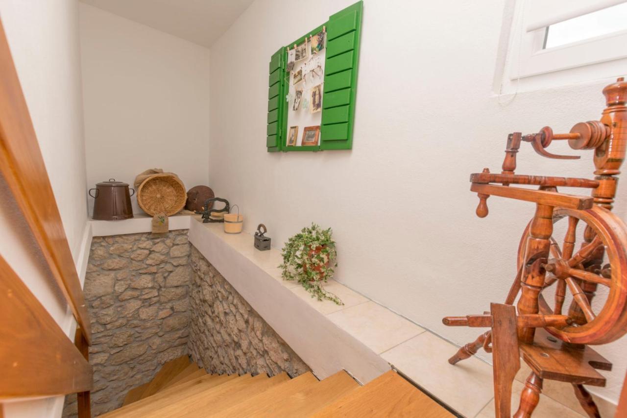 Вилла House Ante Grabovac  Экстерьер фото