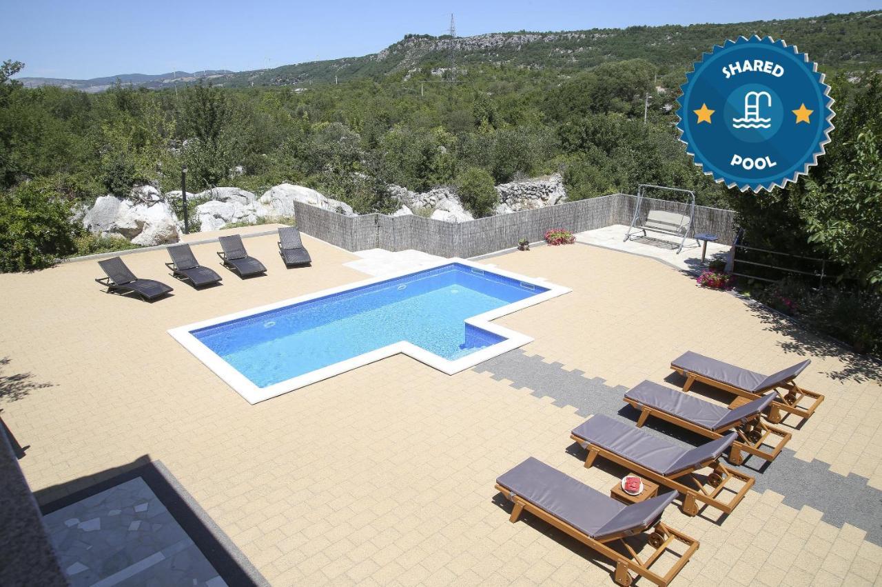 Вилла House Ante Grabovac  Экстерьер фото